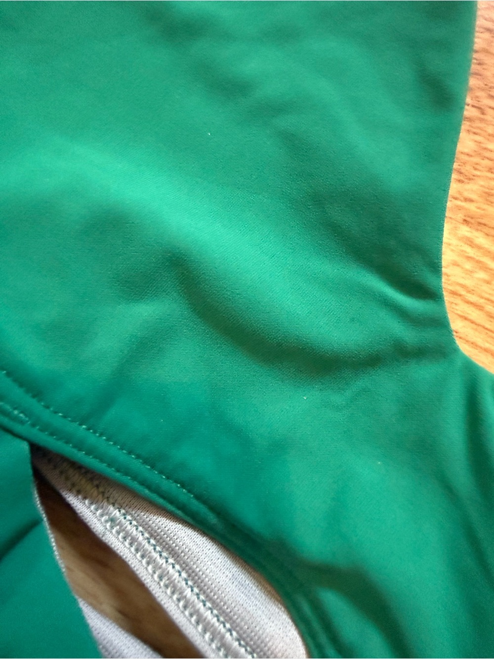 Lululemon Green Wrap Front Sports Bra XS Adjustable Straps - Picture 6 of 7